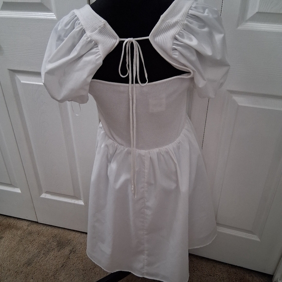 NWT And Now This Puff Sleeve Mixed Media White Dress. Size M - Picture 5 of 9